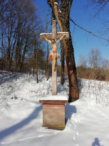 Kreuz am Felsenkeller, B84